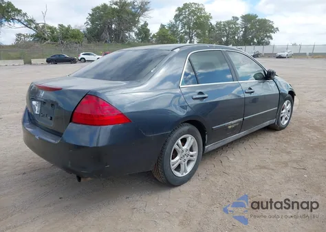 2006 Honda Accord 2.4 Lx z USA, uszkodzony, nr VIN 3HGCM56476G703433